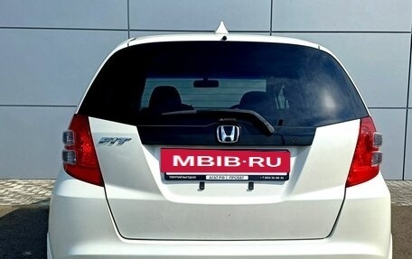 Honda Fit III, 2010 год, 1 000 000 рублей, 5 фотография