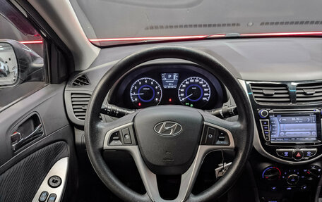 Hyundai Solaris II рестайлинг, 2012 год, 850 000 рублей, 21 фотография