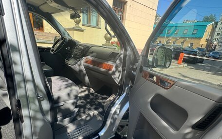 Volkswagen Multivan T5, 2005 год, 1 360 000 рублей, 10 фотография