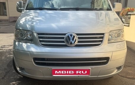 Volkswagen Multivan T5, 2005 год, 1 360 000 рублей, 3 фотография