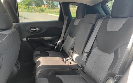 Jeep Cherokee, 2014 год, 1 185 000 рублей, 15 фотография
