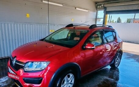 Renault Sandero II рестайлинг, 2015 год, 750 000 рублей, 2 фотография