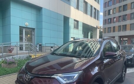 Toyota RAV4, 2018 год, 2 600 000 рублей, 2 фотография