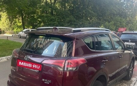 Toyota RAV4, 2018 год, 2 600 000 рублей, 4 фотография