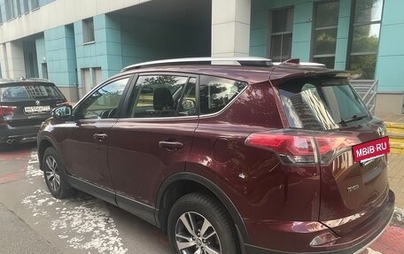 Toyota RAV4, 2018 год, 2 600 000 рублей, 7 фотография