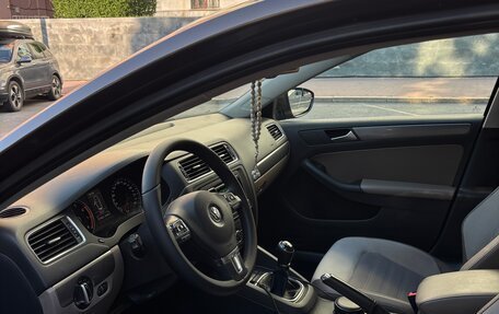 Volkswagen Jetta VI, 2013 год, 1 150 000 рублей, 7 фотография