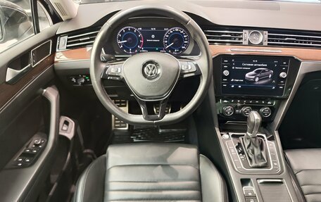 Volkswagen Passat B8 рестайлинг, 2019 год, 2 885 000 рублей, 15 фотография