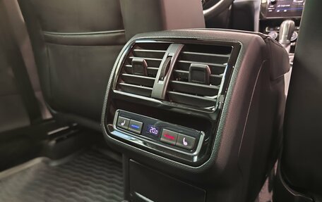 Volkswagen Passat B8 рестайлинг, 2019 год, 2 885 000 рублей, 27 фотография
