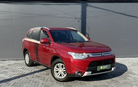 Mitsubishi Outlander III рестайлинг 3, 2014 год, 1 495 000 рублей, 5 фотография