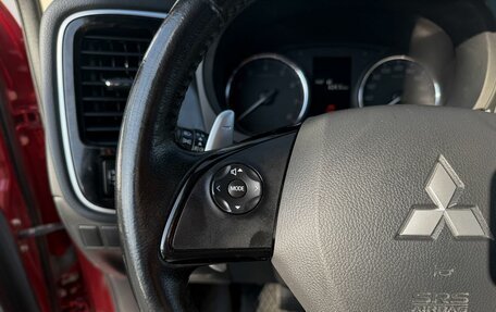 Mitsubishi Outlander III рестайлинг 3, 2014 год, 1 495 000 рублей, 16 фотография