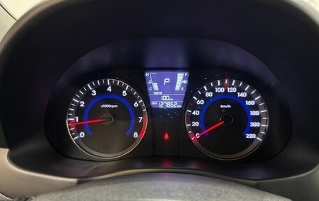 Hyundai Solaris II рестайлинг, 2012 год, 830 000 рублей, 12 фотография