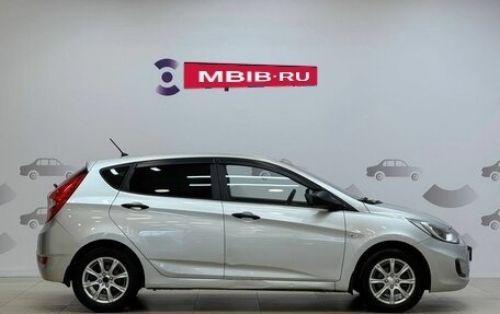 Hyundai Solaris II рестайлинг, 2012 год, 830 000 рублей, 8 фотография