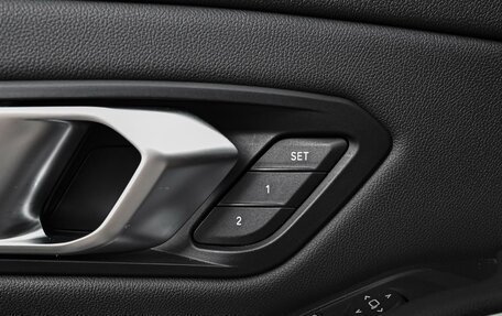 BMW 3 серия, 2019 год, 3 488 990 рублей, 23 фотография
