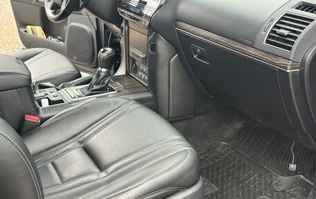 Toyota Land Cruiser Prado 150 рестайлинг 2, 2017 год, 3 700 000 рублей, 15 фотография