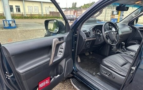 Toyota Land Cruiser Prado 150 рестайлинг 2, 2017 год, 3 700 000 рублей, 3 фотография