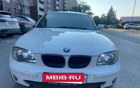 BMW 1 серия, 2006 год, 215 000 рублей, 3 фотография
