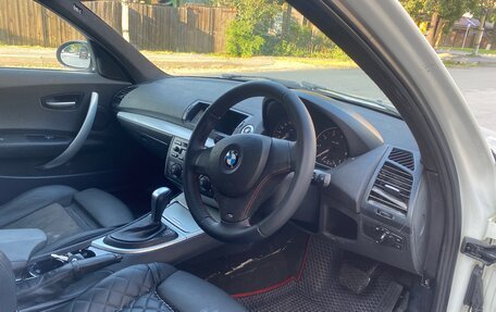 BMW 1 серия, 2006 год, 215 000 рублей, 11 фотография