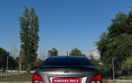 Hyundai Solaris II рестайлинг, 2015 год, 1 100 000 рублей, 5 фотография