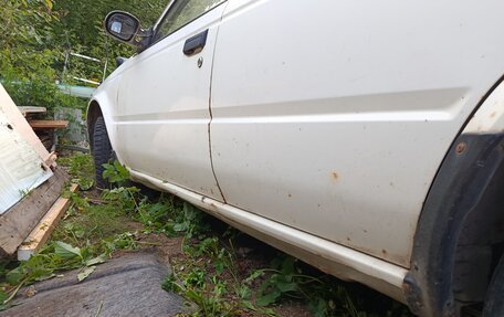 Nissan Bluebird VIII, 1987 год, 115 000 рублей, 1 фотография