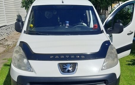 Peugeot Partner II рестайлинг 2, 2012 год, 800 000 рублей, 1 фотография