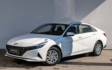 Hyundai Elantra, 2022 год, 2 090 000 рублей, 1 фотография