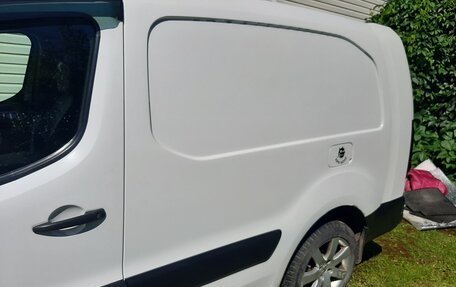 Peugeot Partner II рестайлинг 2, 2012 год, 800 000 рублей, 10 фотография