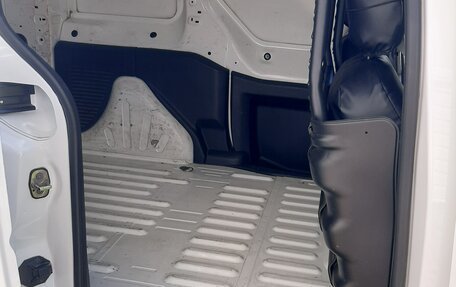 Peugeot Partner II рестайлинг 2, 2012 год, 800 000 рублей, 14 фотография