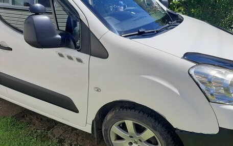 Peugeot Partner II рестайлинг 2, 2012 год, 800 000 рублей, 7 фотография