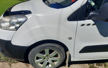 Peugeot Partner II рестайлинг 2, 2012 год, 800 000 рублей, 9 фотография