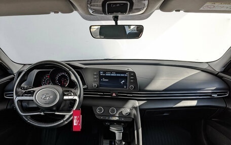 Hyundai Elantra, 2022 год, 2 090 000 рублей, 14 фотография