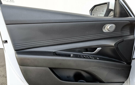 Hyundai Elantra, 2022 год, 2 090 000 рублей, 19 фотография