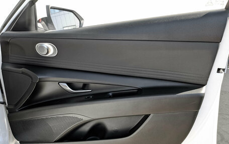 Hyundai Elantra, 2022 год, 2 090 000 рублей, 24 фотография