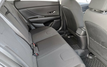 Hyundai Elantra, 2022 год, 2 090 000 рублей, 18 фотография