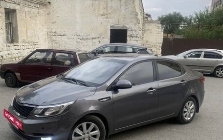 KIA Rio III рестайлинг, 2016 год, 1 050 000 рублей, 2 фотография