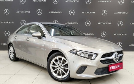 Mercedes-Benz A-Класс, 2020 год, 2 550 000 рублей, 3 фотография
