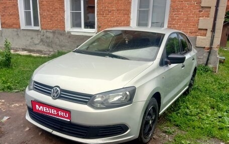Volkswagen Polo VI (EU Market), 2013 год, 635 000 рублей, 1 фотография