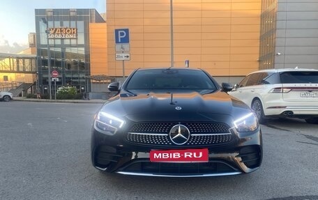 Mercedes-Benz E-Класс, 2022 год, 5 300 000 рублей, 1 фотография