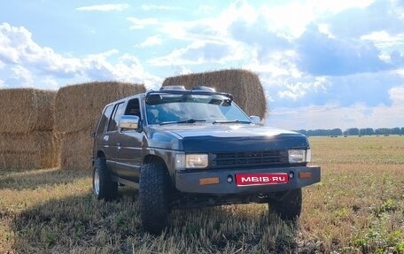 Nissan Terrano II рестайлинг, 1994 год, 650 000 рублей, 1 фотография