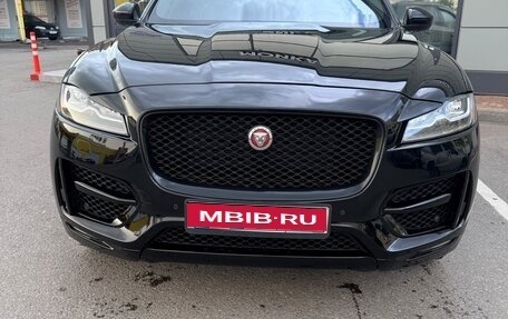 Jaguar F-Pace, 2017 год, 2 590 000 рублей, 1 фотография