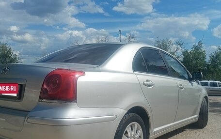 Toyota Avensis III рестайлинг, 2006 год, 679 000 рублей, 4 фотография