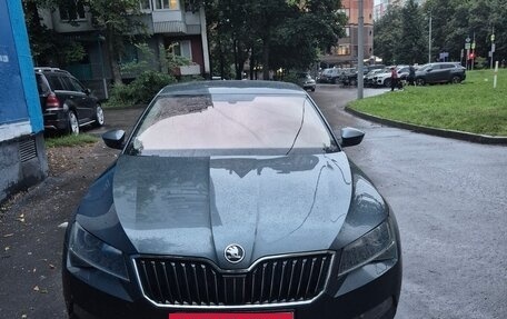 Skoda Superb III рестайлинг, 2018 год, 3 200 000 рублей, 2 фотография
