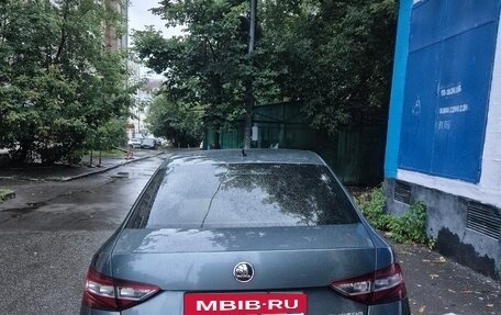 Skoda Superb III рестайлинг, 2018 год, 3 200 000 рублей, 5 фотография