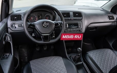 Volkswagen Polo VI (EU Market), 2015 год, 920 000 рублей, 6 фотография