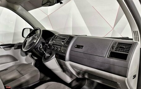 Volkswagen Caravelle T5, 2013 год, 1 715 000 рублей, 11 фотография