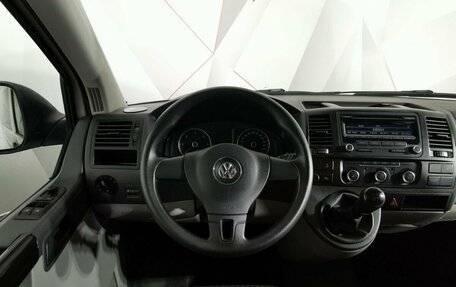 Volkswagen Caravelle T5, 2013 год, 1 715 000 рублей, 18 фотография