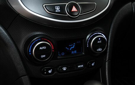 Hyundai Solaris II рестайлинг, 2016 год, 1 150 000 рублей, 10 фотография