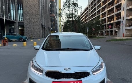 KIA cee'd III, 2017 год, 1 399 000 рублей, 2 фотография