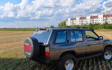 Nissan Terrano II рестайлинг, 1994 год, 650 000 рублей, 5 фотография