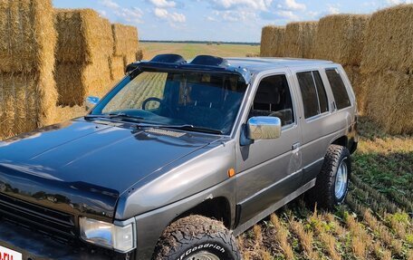 Nissan Terrano II рестайлинг, 1994 год, 650 000 рублей, 10 фотография