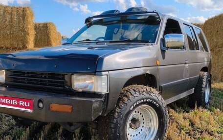 Nissan Terrano II рестайлинг, 1994 год, 650 000 рублей, 8 фотография